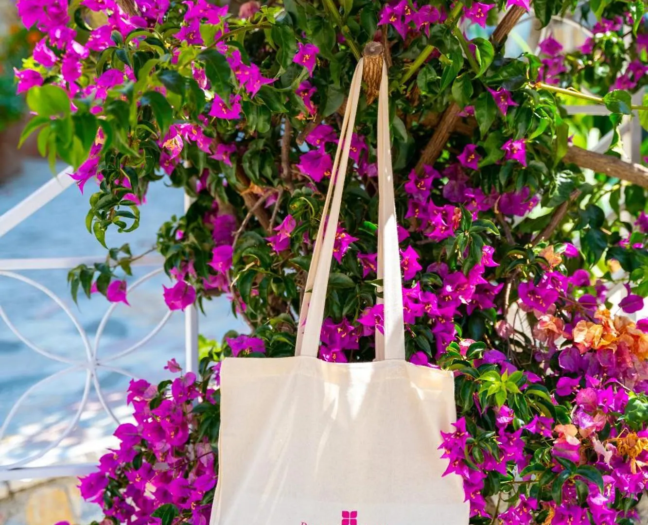 Bougainville Bay Hotel Saranda Arnavutluk