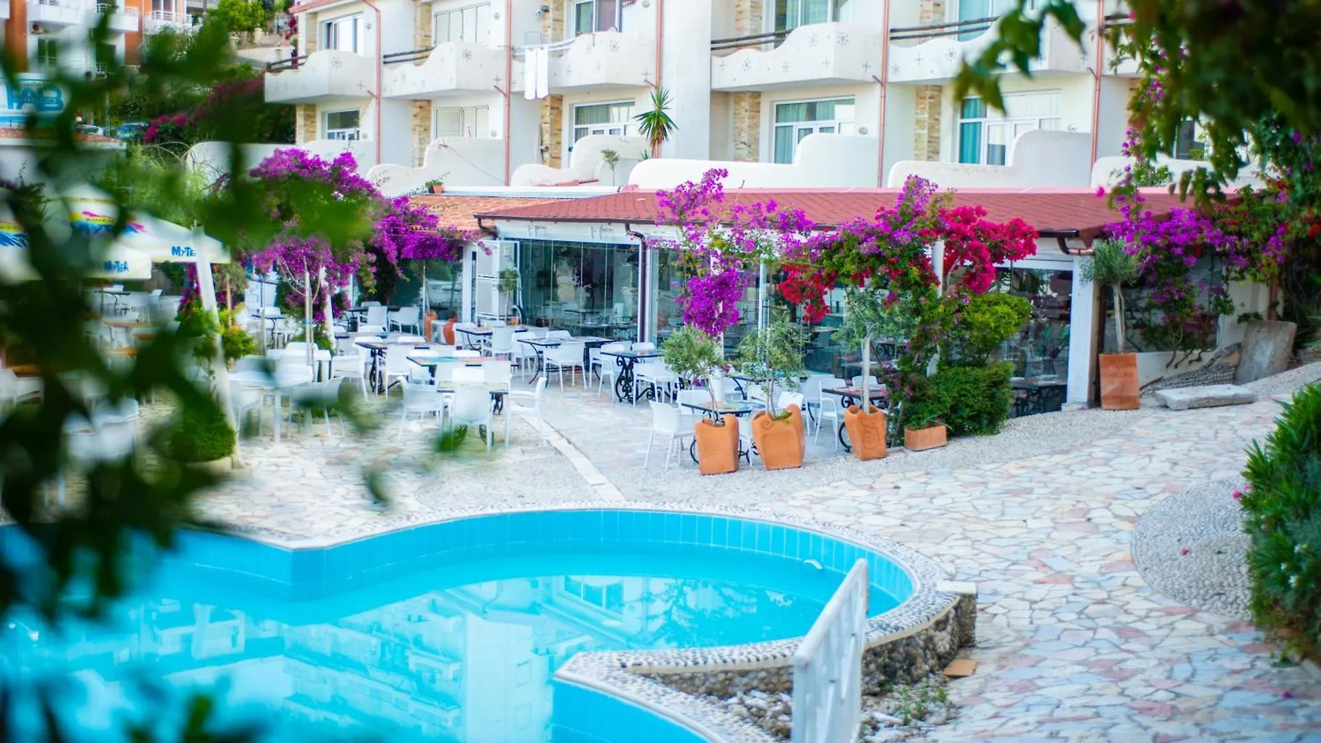 Bougainville Bay Hotel Saranda 5*,