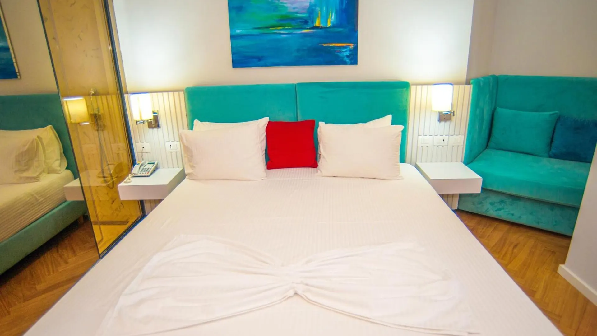 Bougainville Bay Hotel Saranda