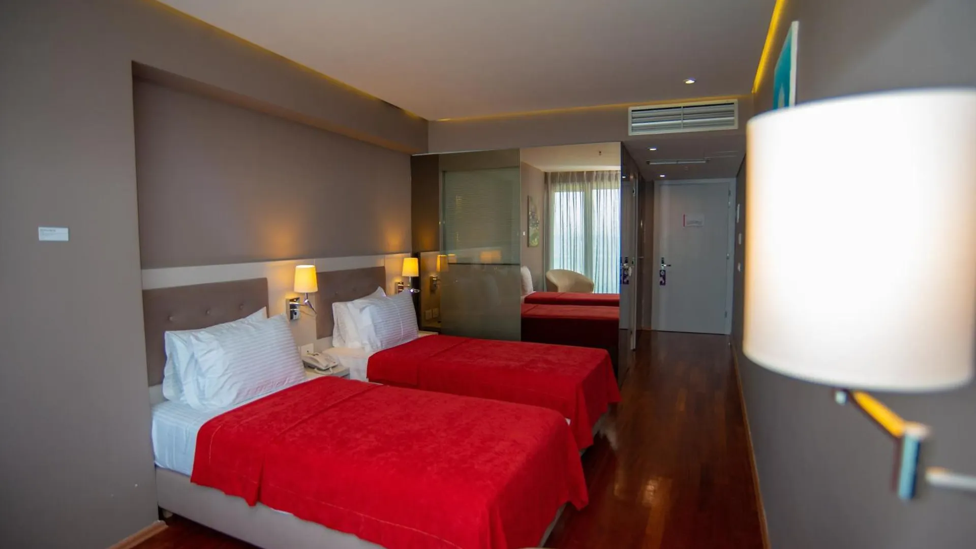 Bougainville Bay Hotel Saranda