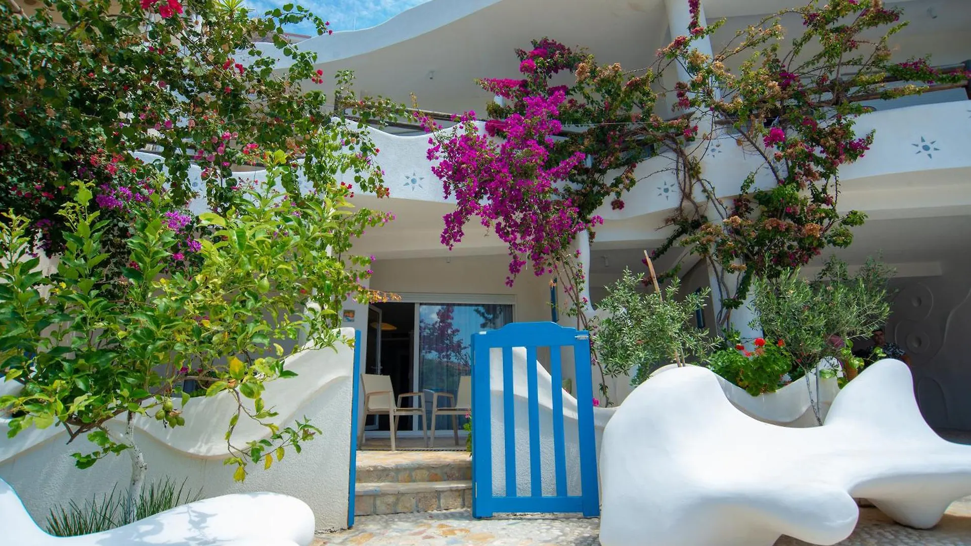Bougainville Bay Hotel Saranda Arnavutluk