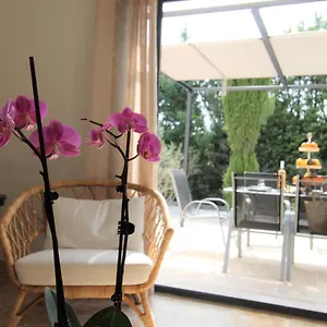 les-bastidons-de-lisle-le-seguret.fr-provencehotel.com/