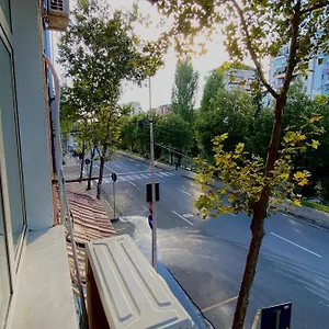 serenity-apartament.hotels-in-tirana.com/