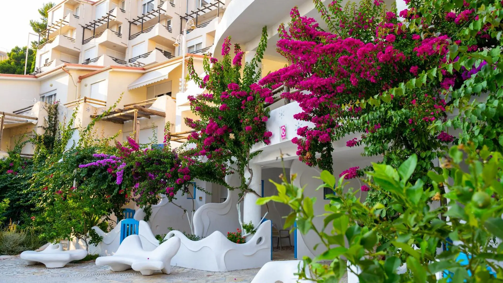 Bougainville Bay Hotel Σαράντα