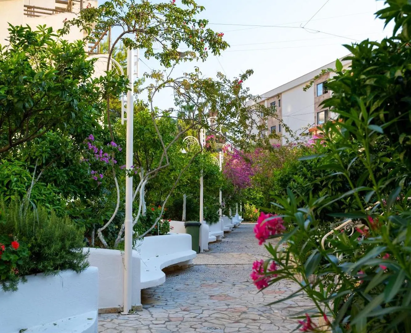 Bougainville Bay Hotel Σαράντα